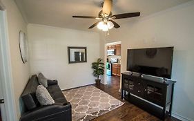 Hays St Cozy Remodeled 2Br/2Ba House Sleeps 8